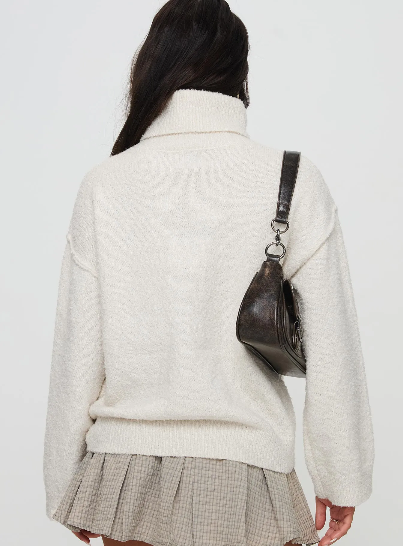 Finnien Boucle Turtleneck Sweater Cream